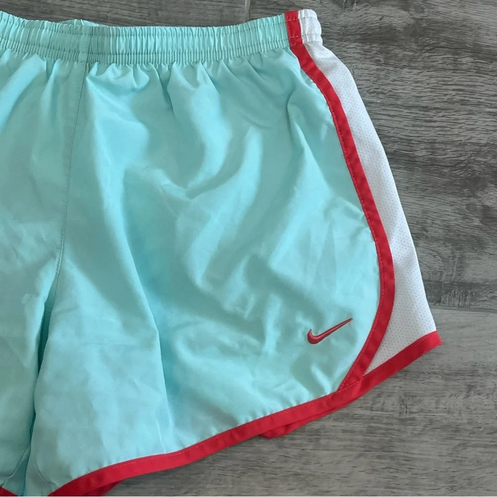 Nike Juniors Dri Fit Mint‎ Green & Red Trim Lined Pocket Short 455912-371 Sz XL